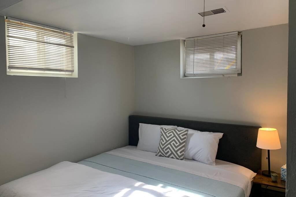 فيلا ليتلتونفي 3 King Beds + Bunk Beds On Broadway المظهر الخارجي الصورة